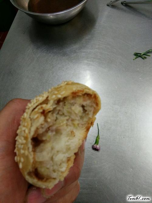 【香酥烤肉饼】