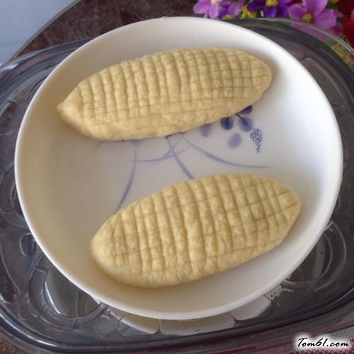 【玉米豆沙饼】