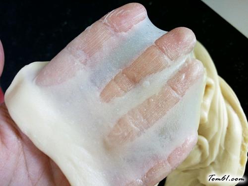 【椰蓉辫子面包】