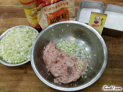 【香酥烤肉饼】