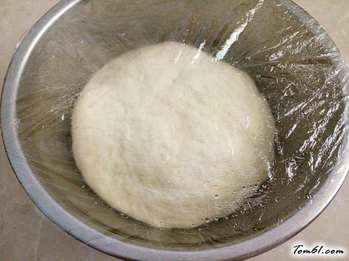 【椰蓉辫子面包】