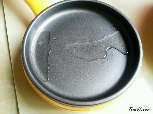 【葱花玉米面蛋饼】