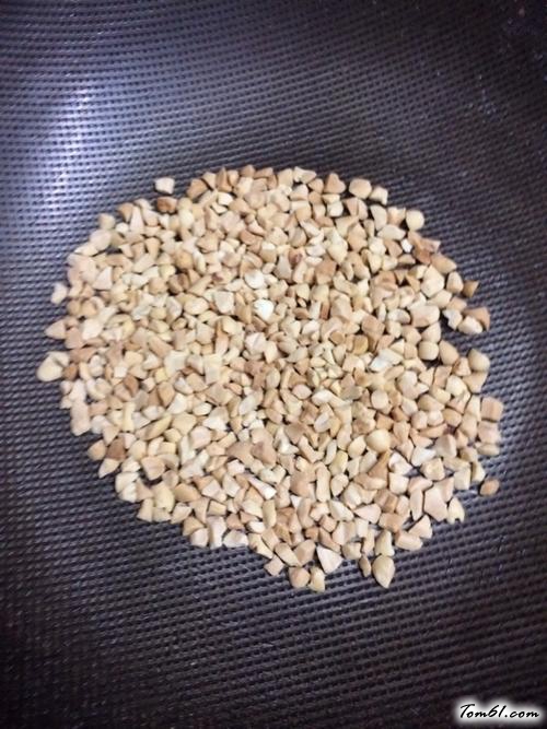 【花生牛扎糖】