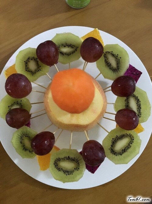 【水果圣诞树】