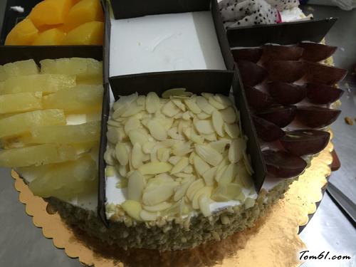 【水果缤纷蛋糕】