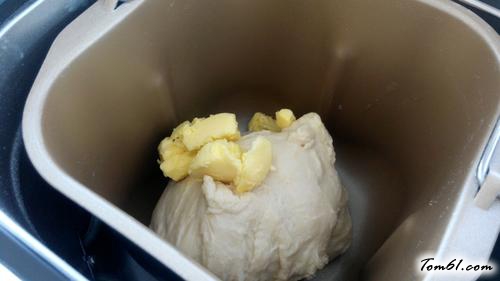 【奶香豆沙小餐包】