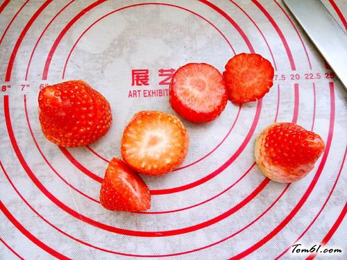 【圣诞草莓迷你蛋糕】