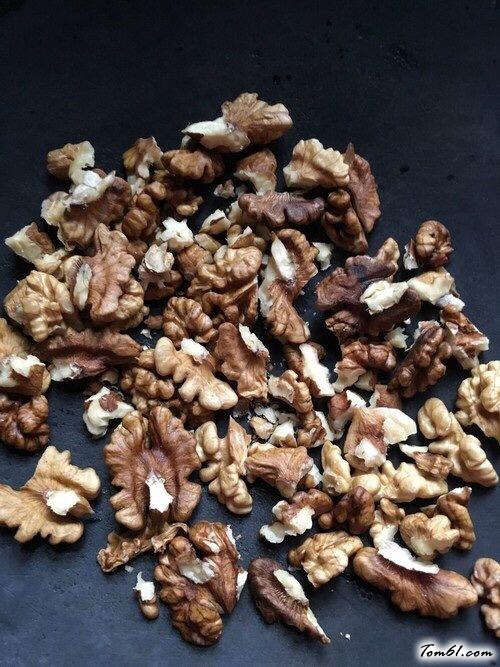 【红糖核桃仁馅饼】