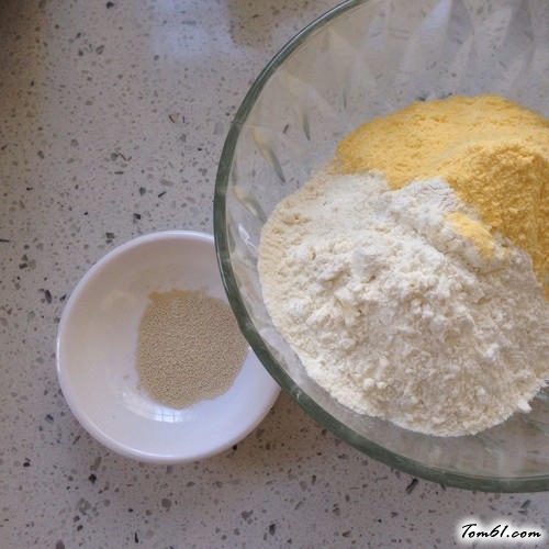 【玉米豆沙饼】