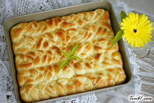 【椰蓉辫子面包】