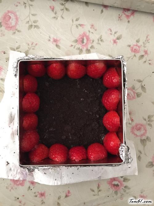 【草莓酸奶慕斯蛋糕(6寸）】