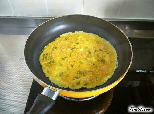 【燕麦片鸡蛋饼】