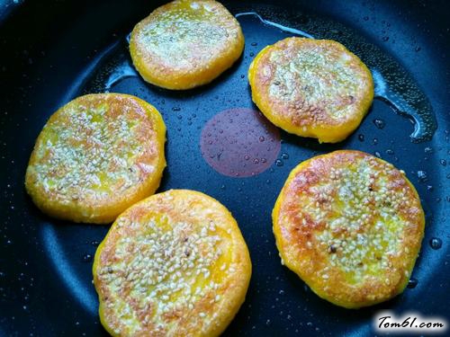 【南瓜糯米饼】