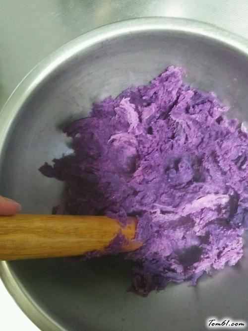 【糯米紫薯饼】