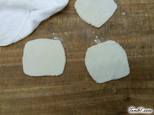 【香酥烤肉饼】