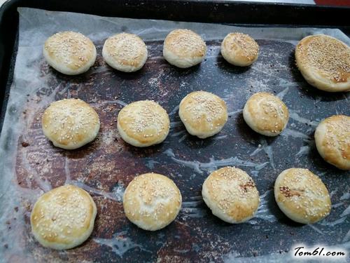 【香酥烤肉饼】