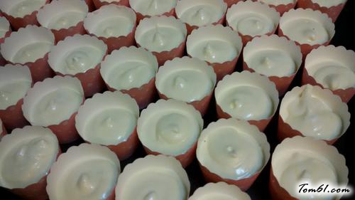 【原味纸杯蛋糕】