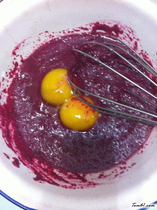 【蜜豆抹茶红丝绒蛋糕卷】