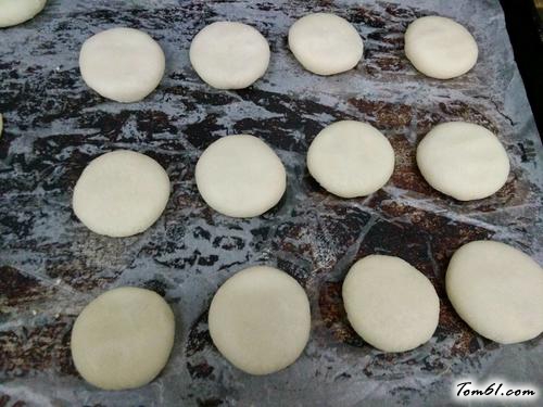 【香酥烤肉饼】