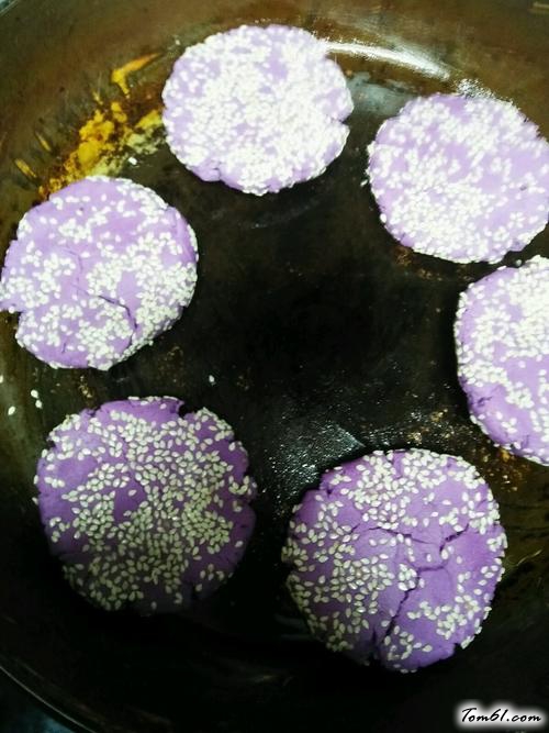 【糯米紫薯饼】