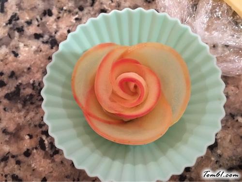 【苹果玫瑰花卷】