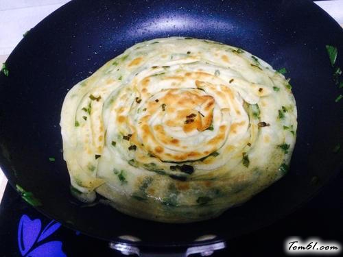 【葱花鸡蛋薄饼】