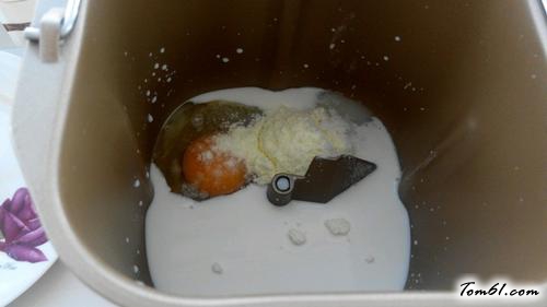 【奶香豆沙小餐包】