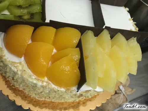 【水果缤纷蛋糕】