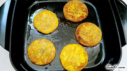 【炼乳香甜南瓜饼】