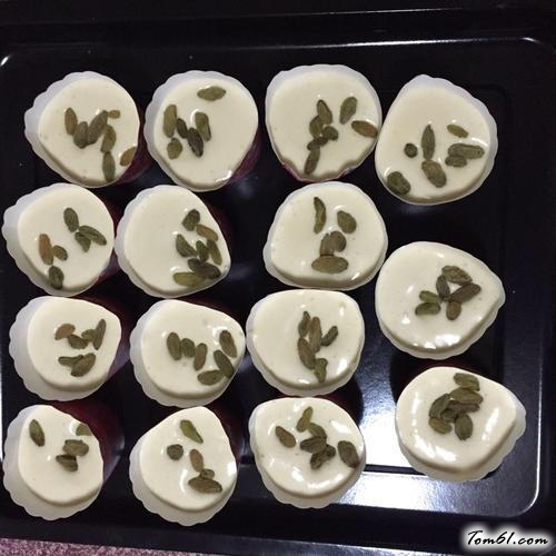 【纸杯葡萄干蛋糕】