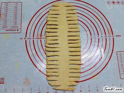 【全麥葡萄乾辮子包】