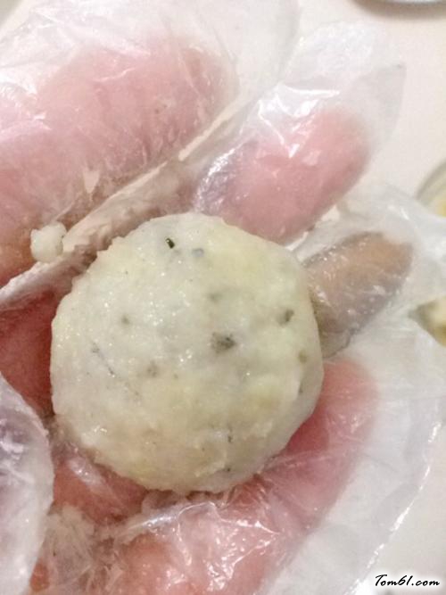 【鲜虾土豆丸】