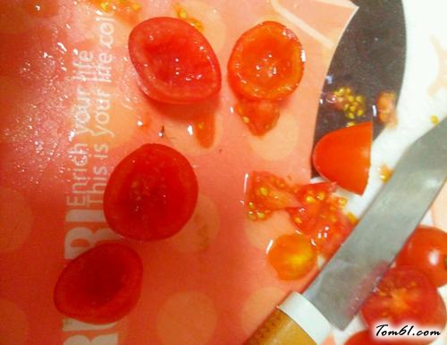 【圣女果鸽子蛋创意小蘑菇】