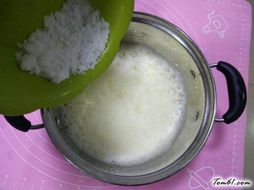 【蔓越莓蒸蛋糕】