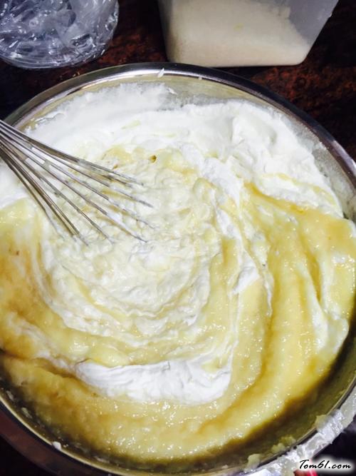 【榴莲慕斯蛋糕】