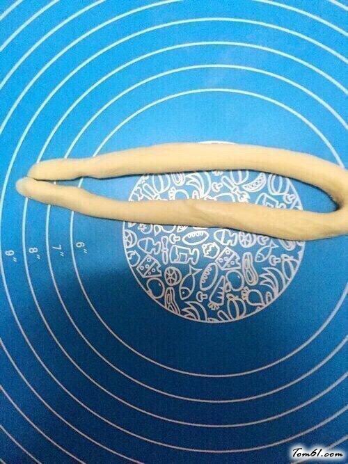 【炼乳小面包】