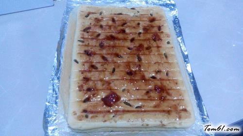 【葡萄干果酱蛋糕卷】