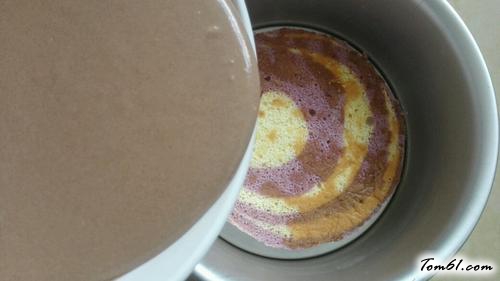 【三色慕斯蛋糕】