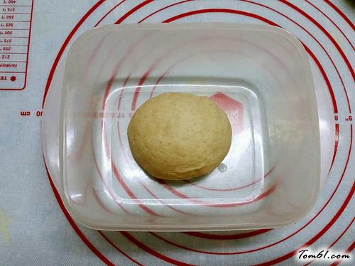 【全麥葡萄乾辮子包】