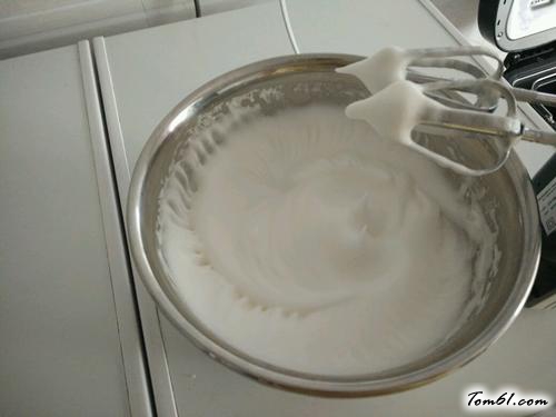 【水果奶油杯子蛋糕】