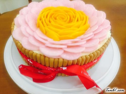 【榴莲慕斯蛋糕】