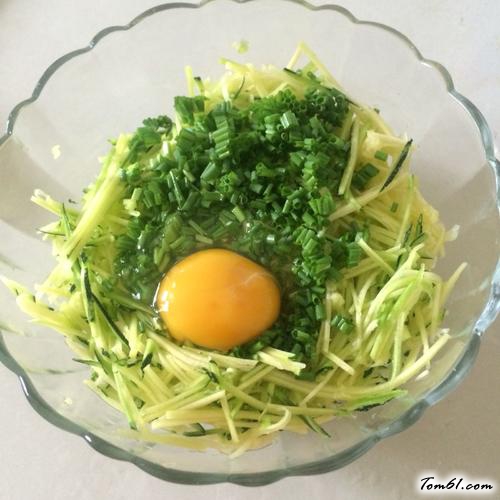 【嫩南瓜鸡蛋煎饼】