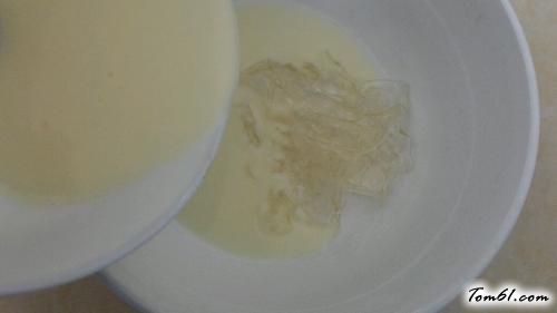 【三色慕斯蛋糕】