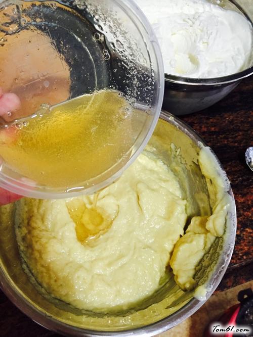 【榴莲慕斯蛋糕】