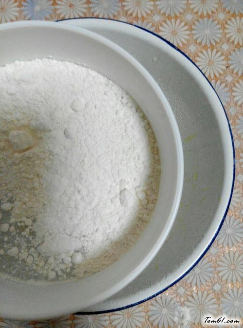 【草莓淡奶油蛋糕卷】