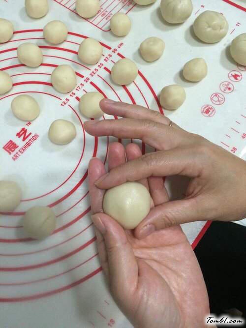 【椰蓉开口酥】