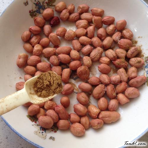 【五香盐爆花生米】