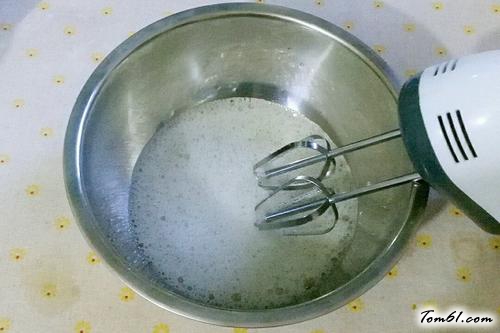 【土鸡蛋戚风蛋糕】