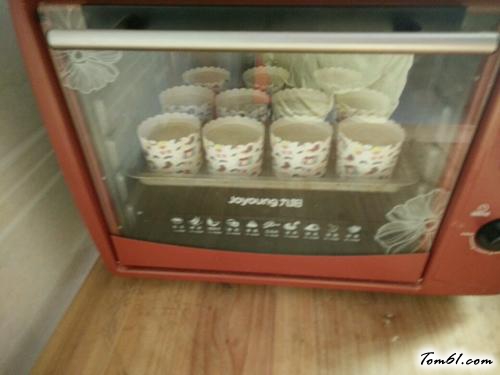 【水果奶油杯子蛋糕】