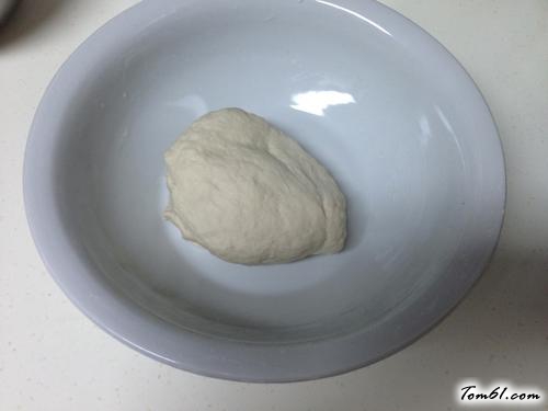 【芹香发面饼】